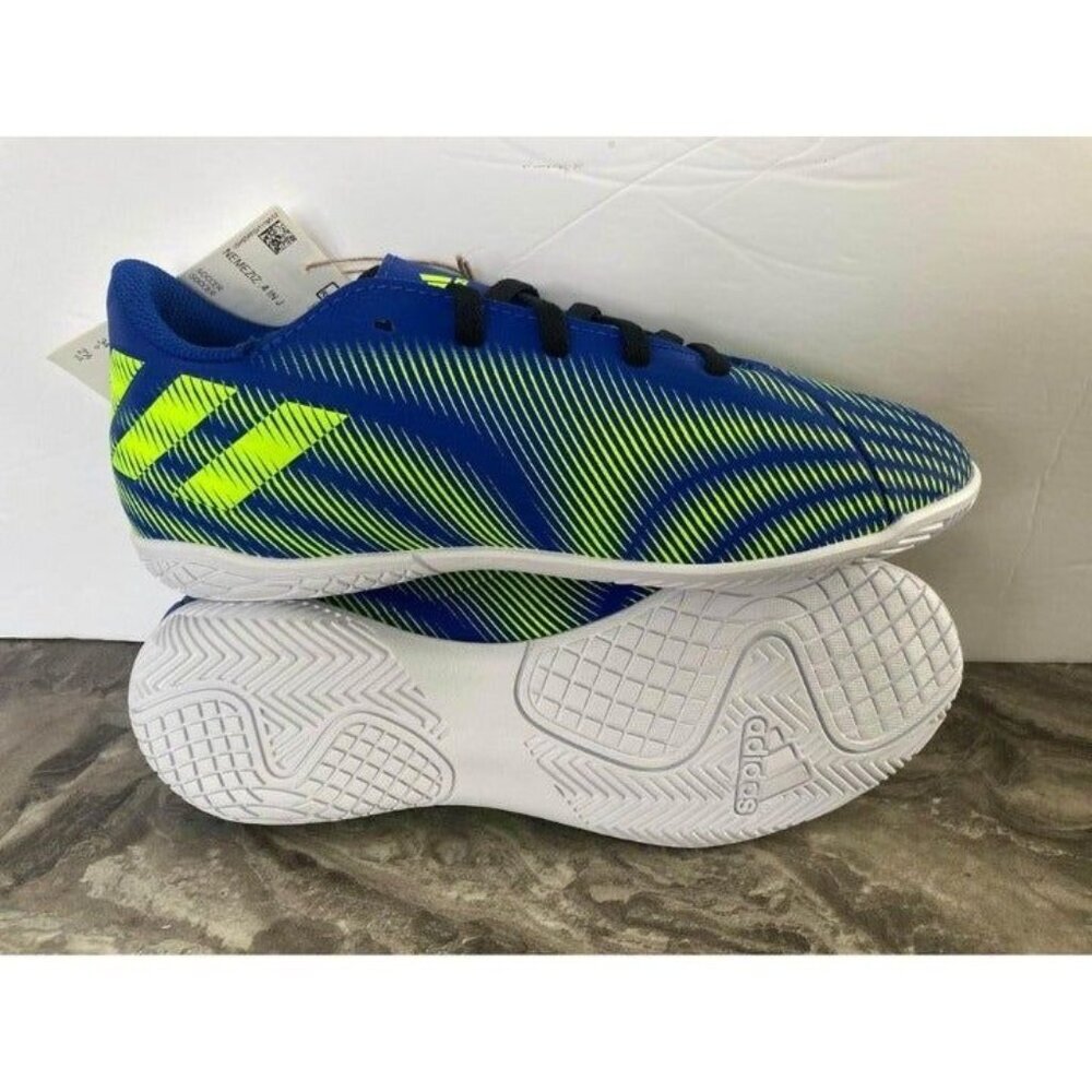 New Kids Youth Sz 2.5 Adidas Nemeziz Soccer Boots New Without Box - Picture 2 of 6